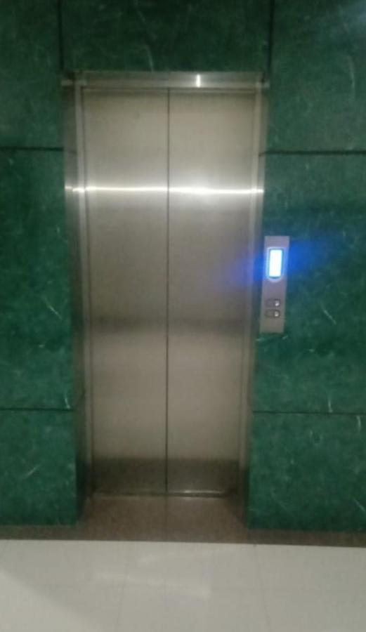 Hak Mall Suites And Apartments Rawalpindi Bagian luar foto
