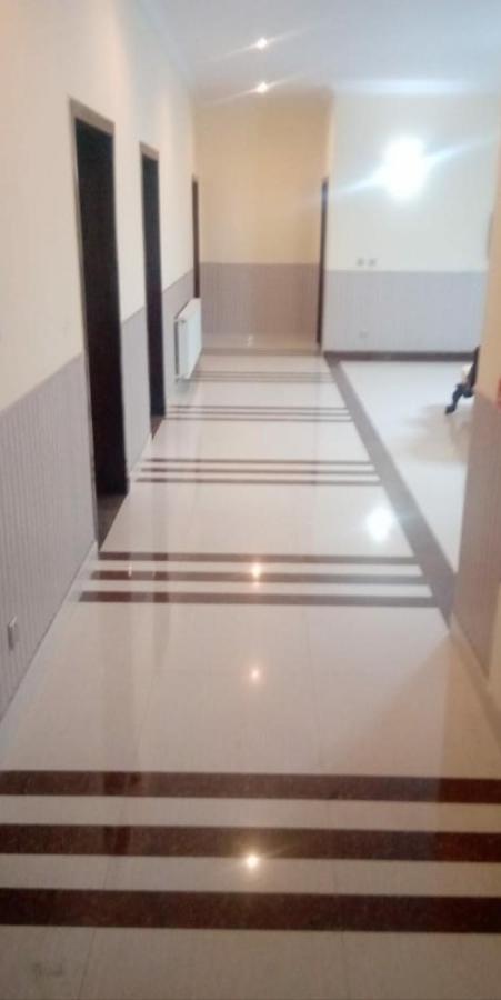 Hak Mall Suites And Apartments Rawalpindi Bagian luar foto