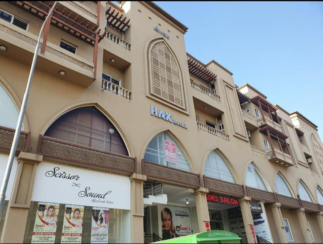 Hak Mall Suites And Apartments Rawalpindi Bagian luar foto